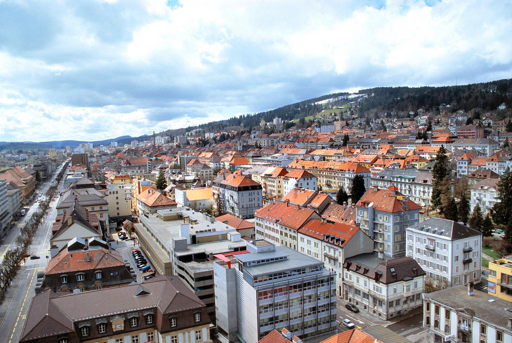 Uno sguardo dall alto sulla città orologiera di La Chaux-de-Fonds