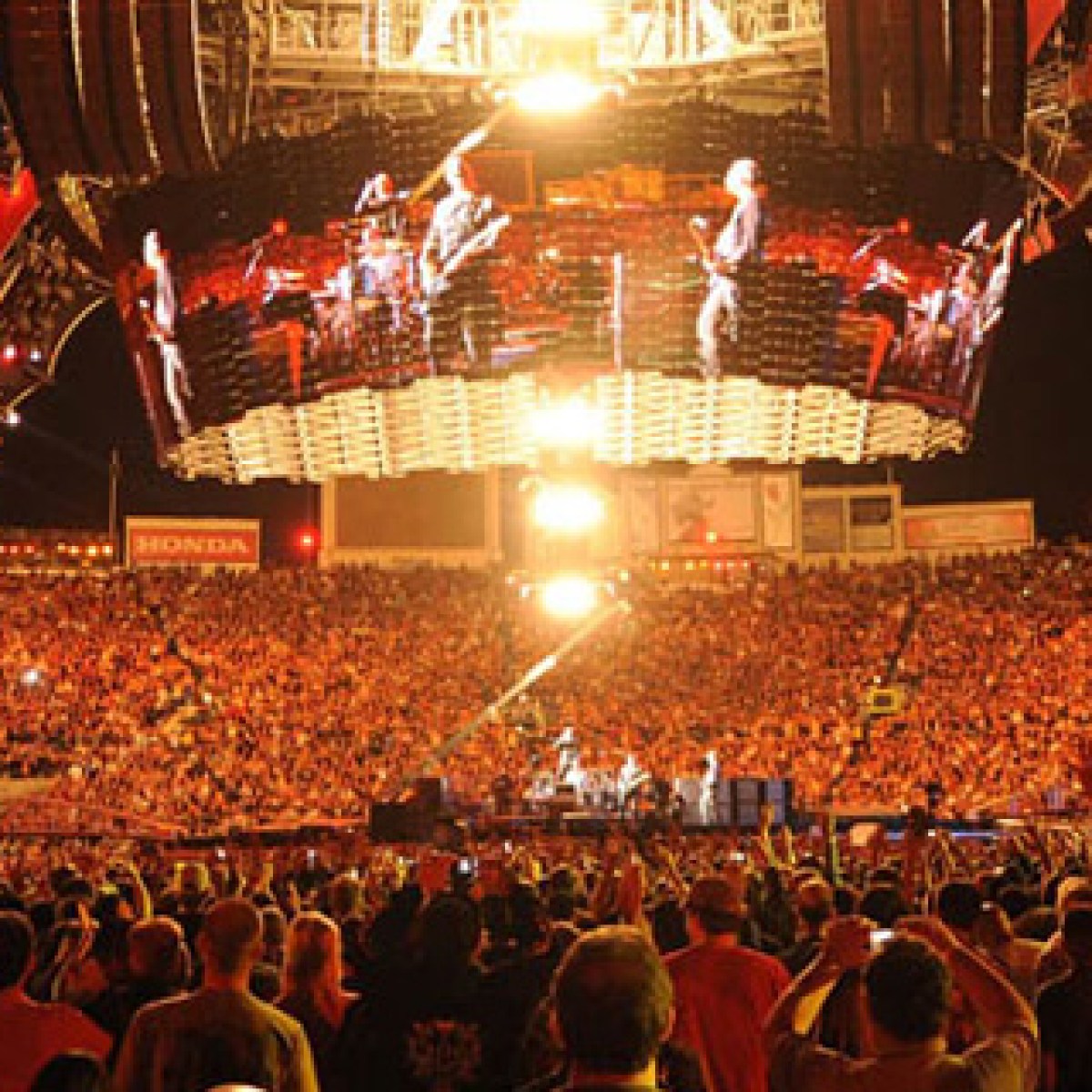 MUSIC: U2 360° Tour 2010 - SWI swissinfo.ch