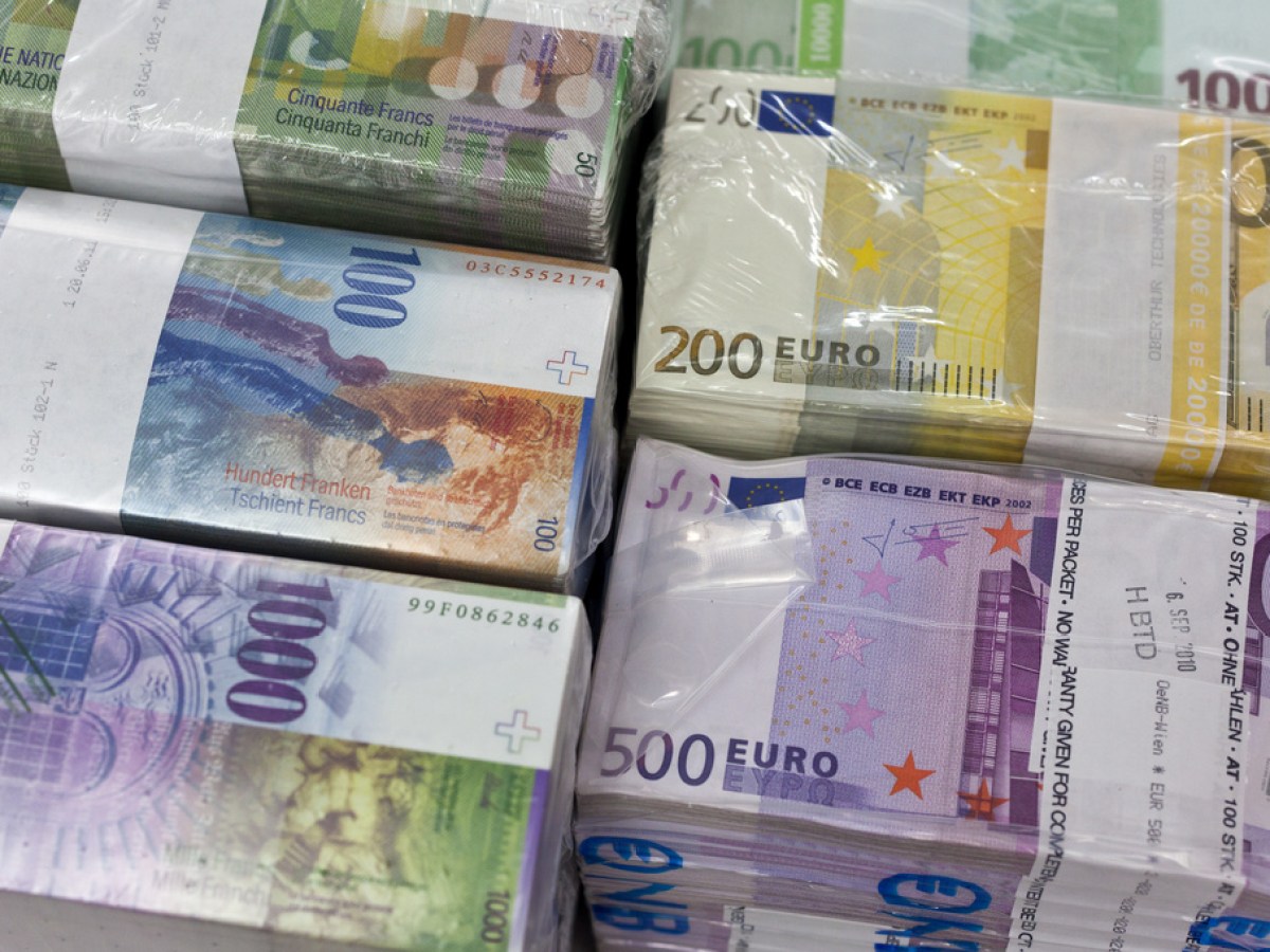 SNB toughens stance with euro rate target - SWI swissinfo.ch