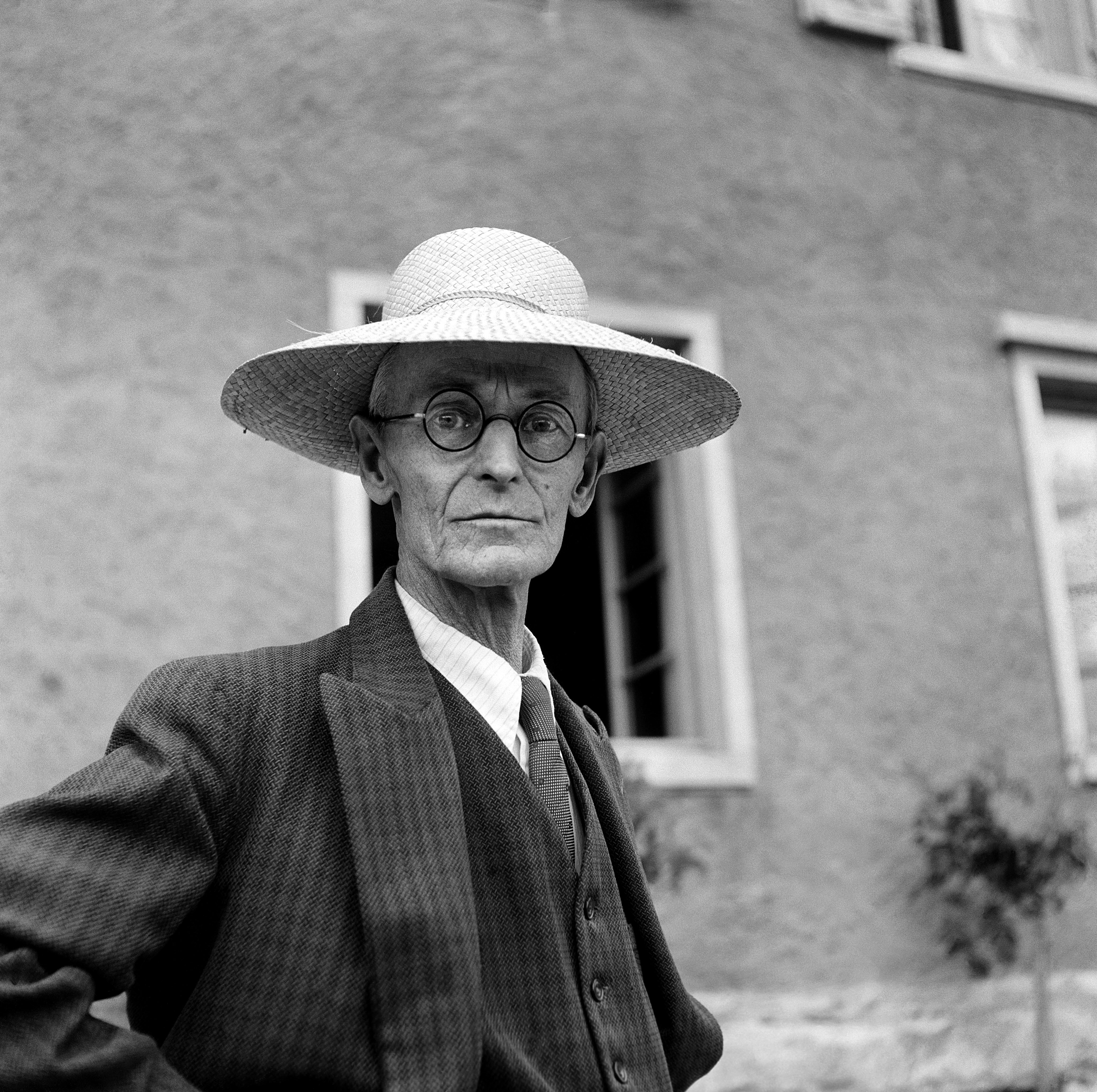 手紙に映し出されるヘルマン・ヘッセの一面 - SWI swissinfo.ch 手紙に映し出されるヘルマン・ヘッセの一面 - SWI swissinfo.ch