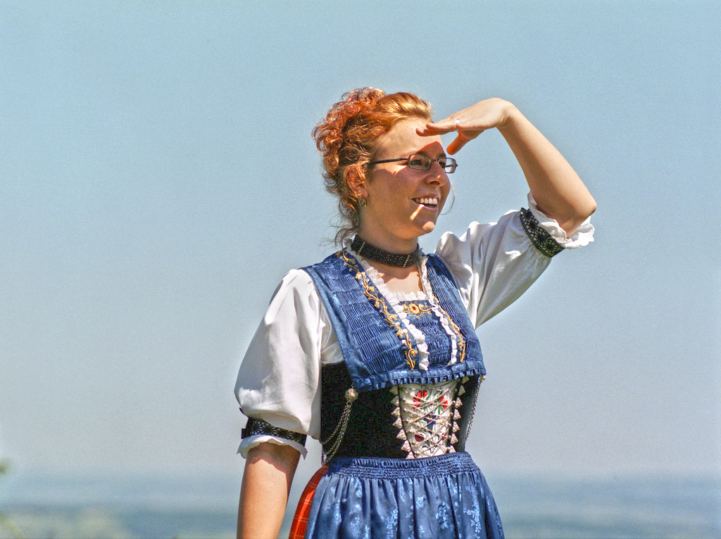 Nadia Räss Eine Jodlerin, die neue Töne anschlägt - SWI swissinfo.ch