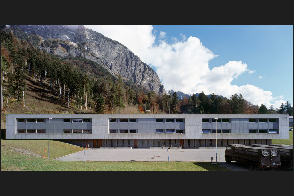 Truppenunterkunft des Waffenplatzes St. Luzisteig bei Fläsch, Kanton Graubünden