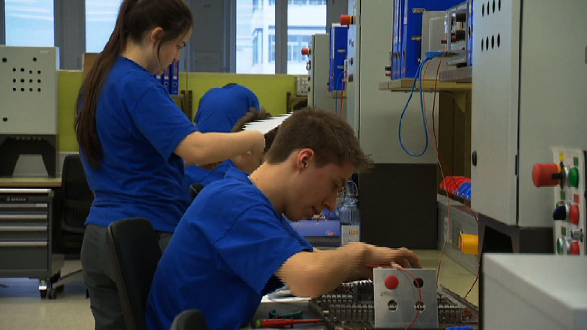 Apprentices in the ABB company approving their skills