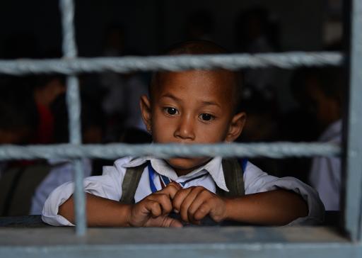 Las escuelas de Nepal vuelven a abrir tras el seísmo - SWI swissinfo.ch