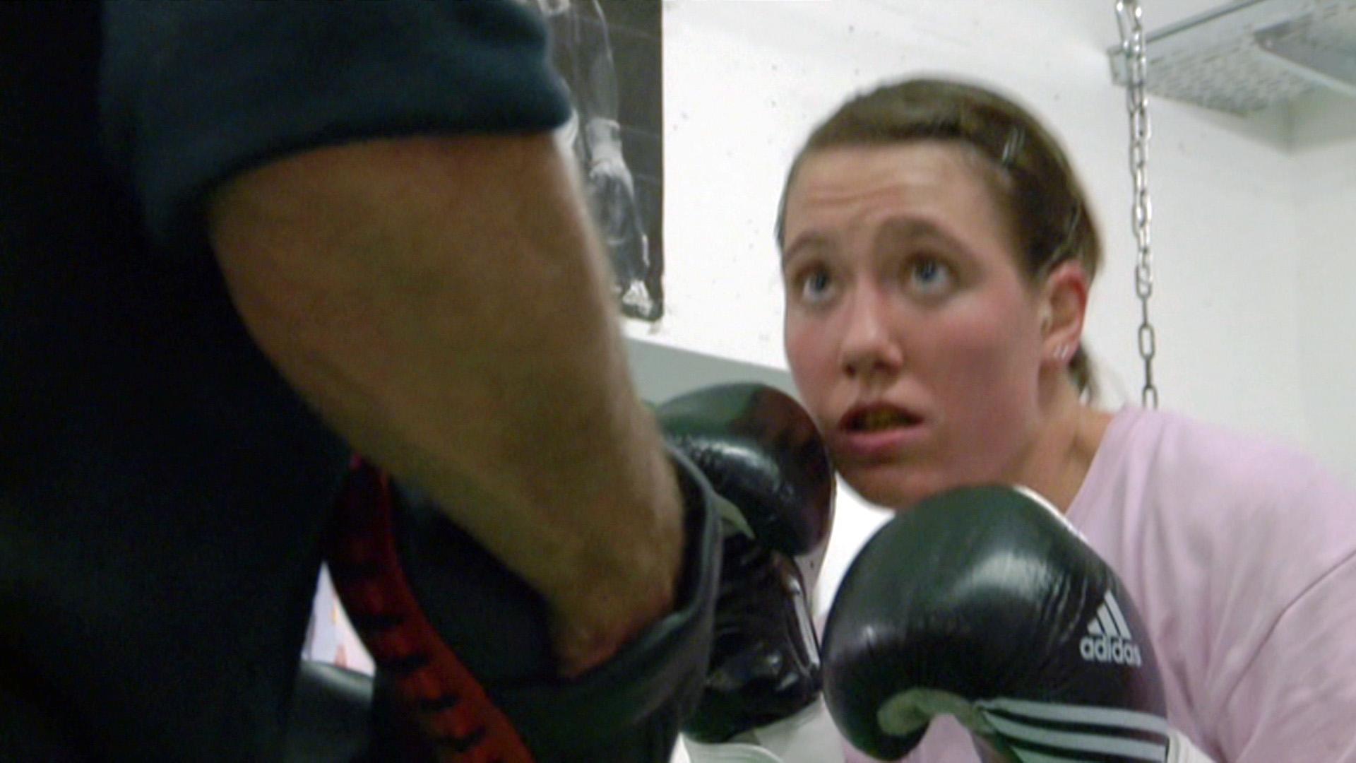 Female boxing