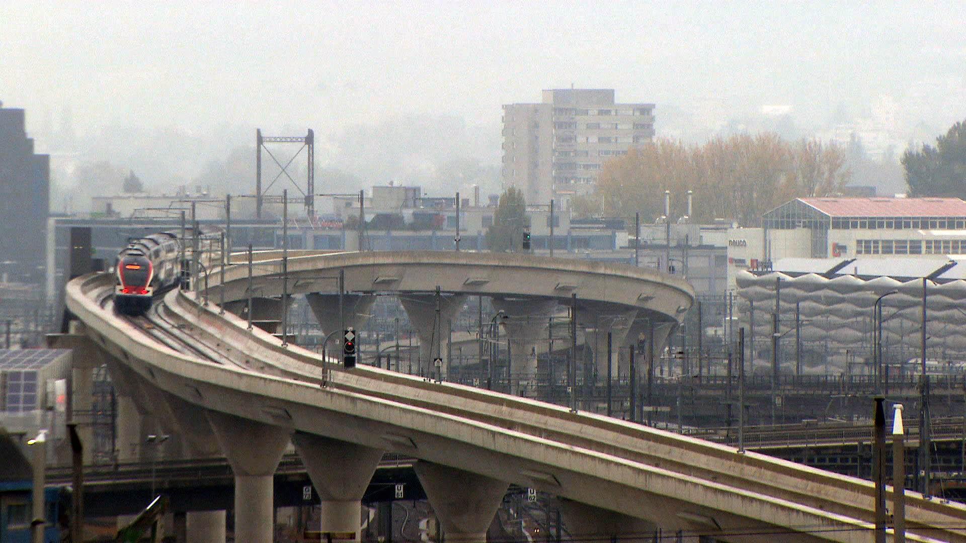 New railway bridge in Zurich