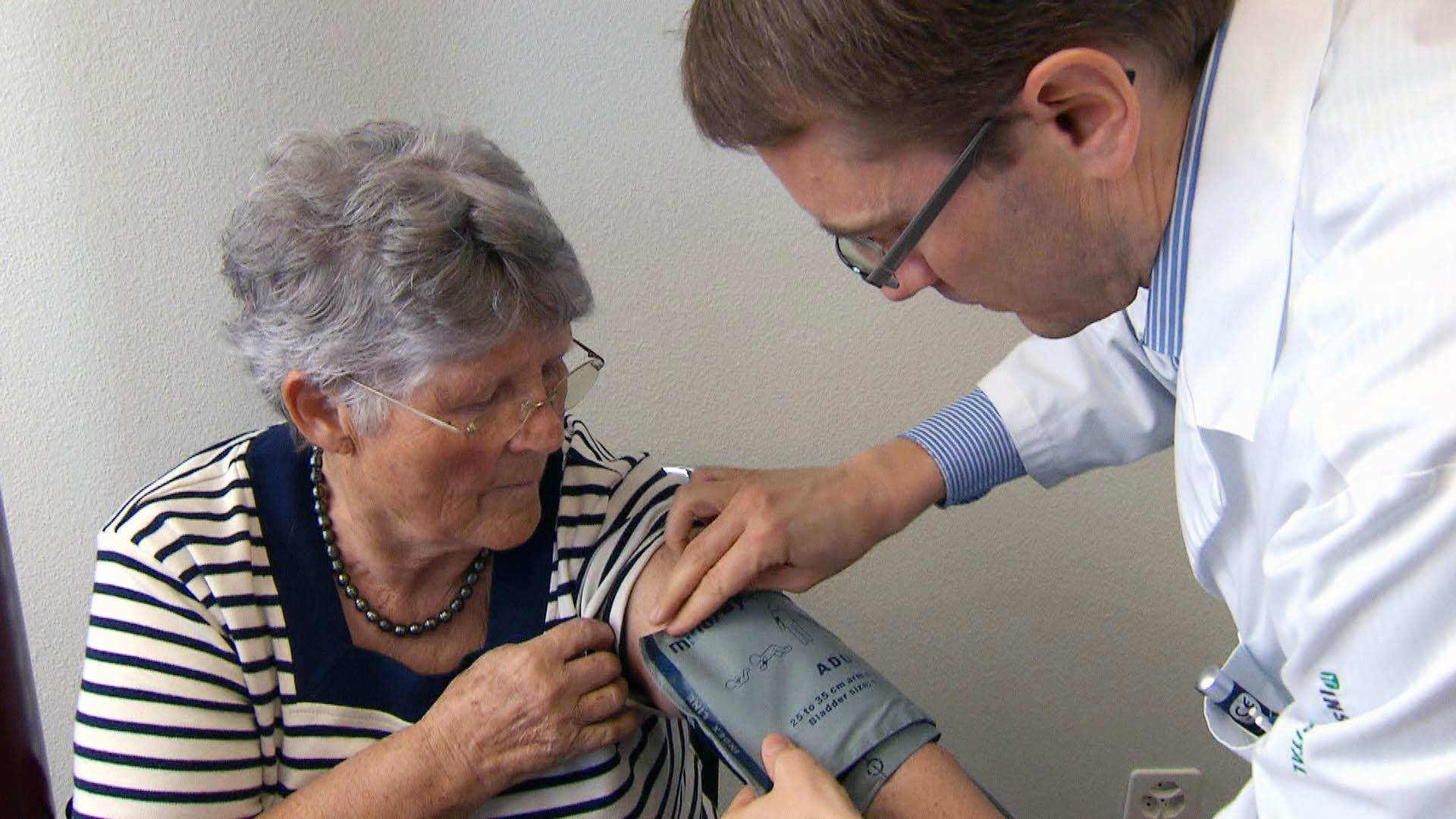 Elderly patient at the doctor