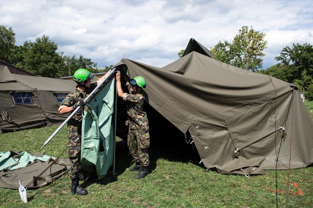 Asylum seeker army tents coming down in Bern - SWI