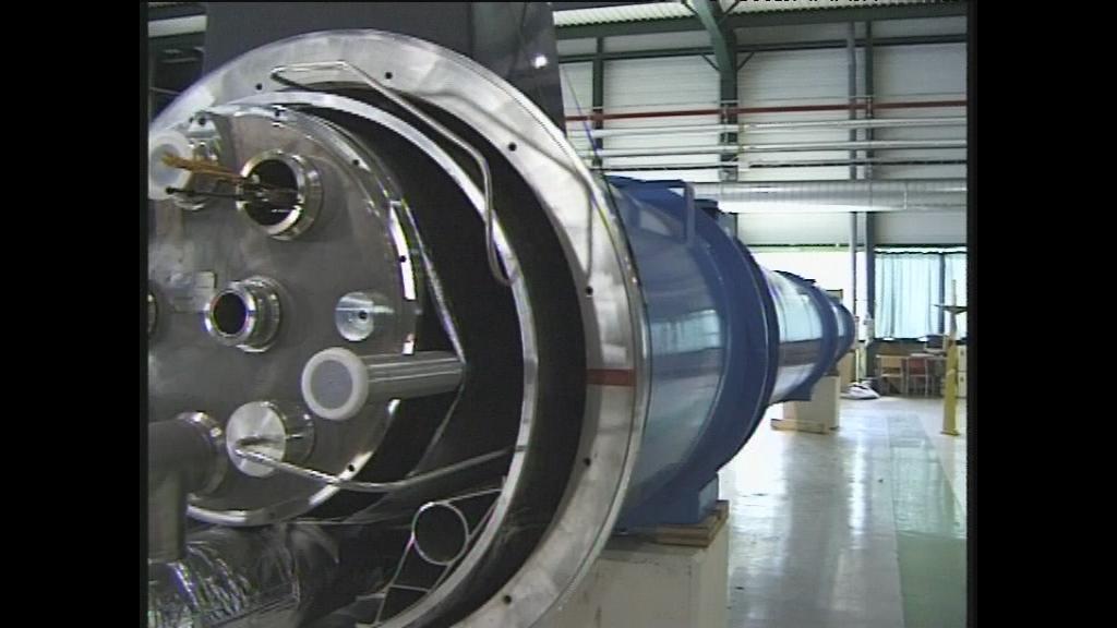 World’s largest particle accelerator restarts - SWI swissinfo.ch
