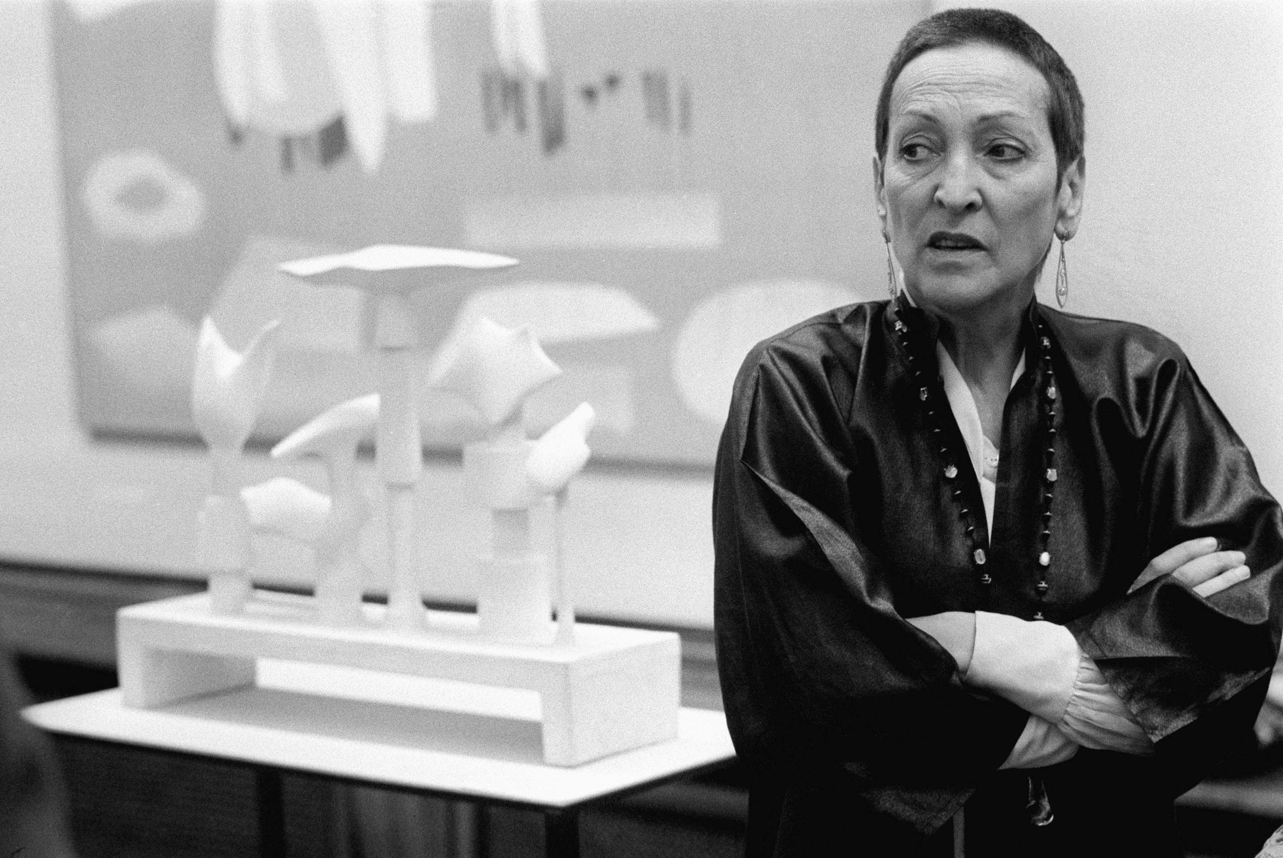 Meret Oppenheim, 1975