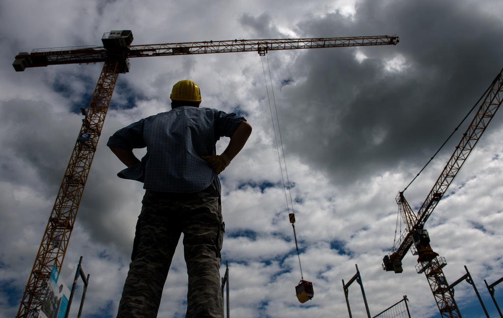 Per i sindacati il lavoro interinale è un mezzo per aggirare le leggi che proteggono il mercato del lavoro in Svizzera
