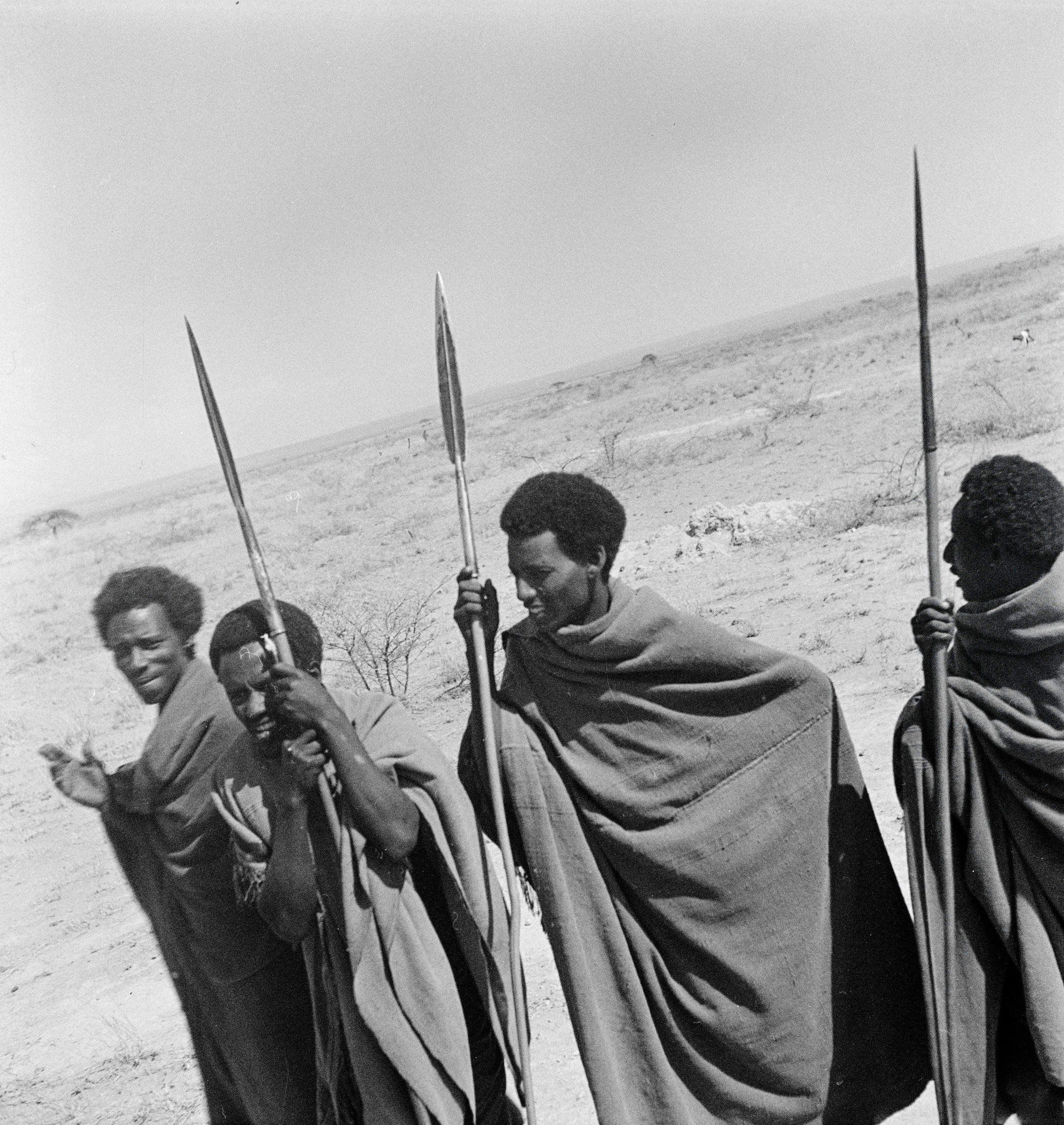 أربعة رجال قبائل من جنوب شرق السودان، 1934.