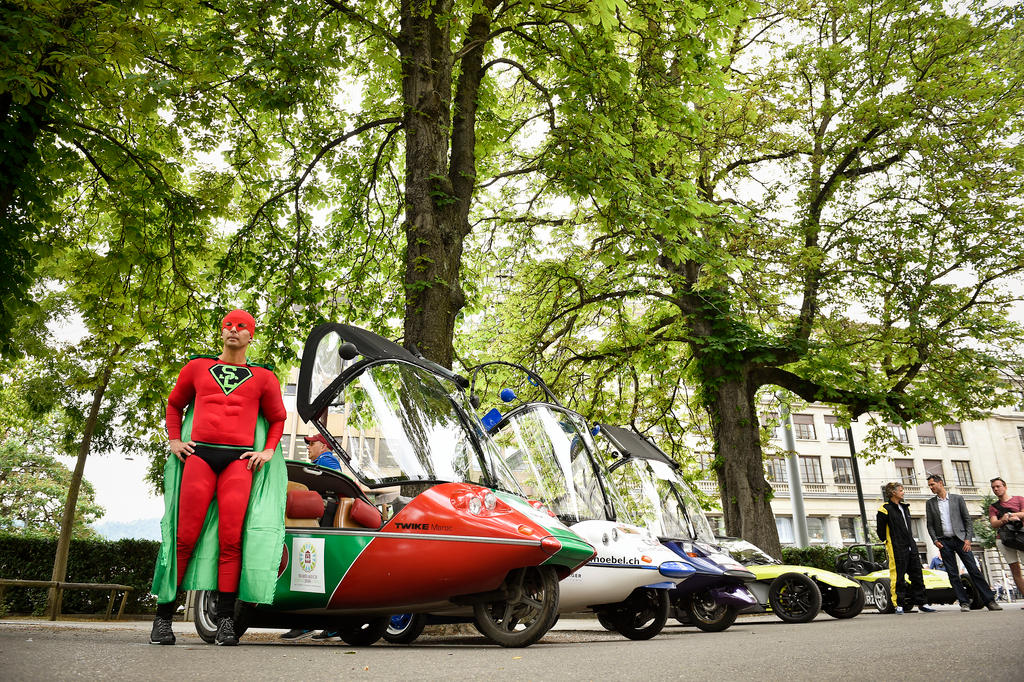 A wacky racer waits to start Wave Trophy race in Zurich