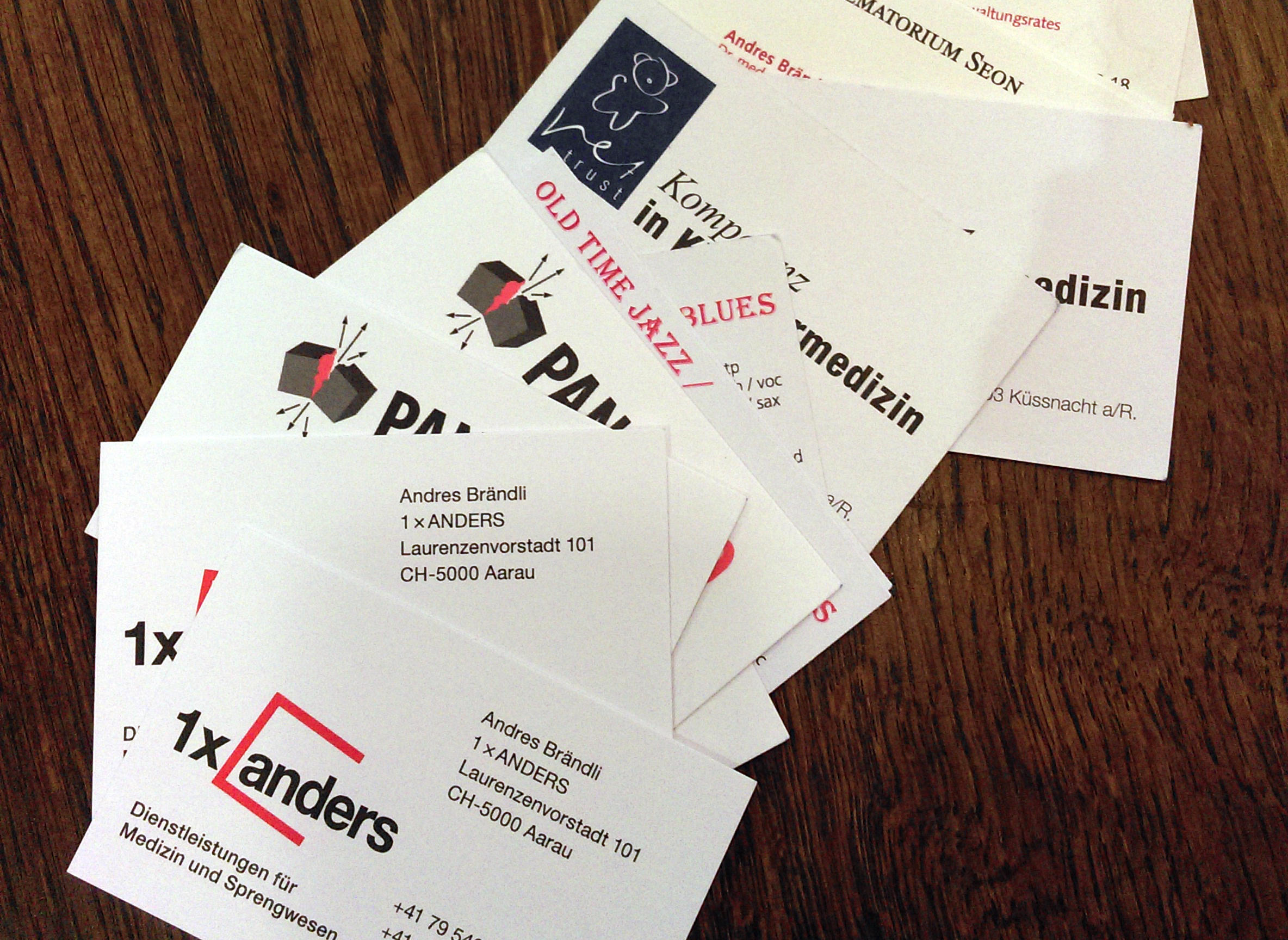 Andres Brändli有五、六种不同的名片，他最讨厌的头衔就是“退休人员”。