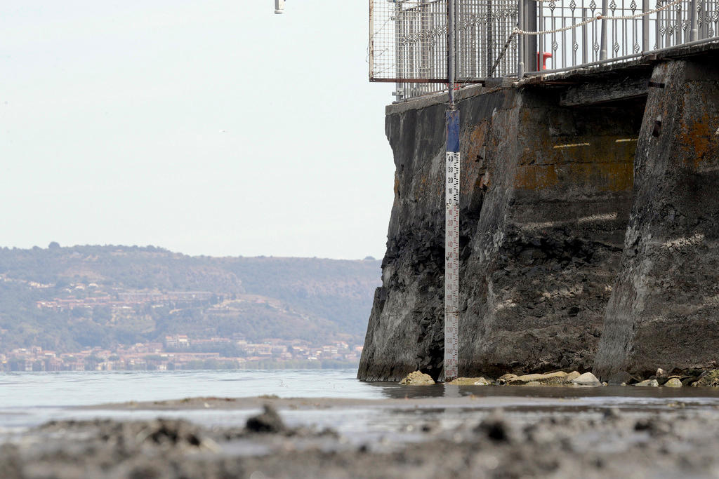 Il lago di Bracciano preoccupa i romani