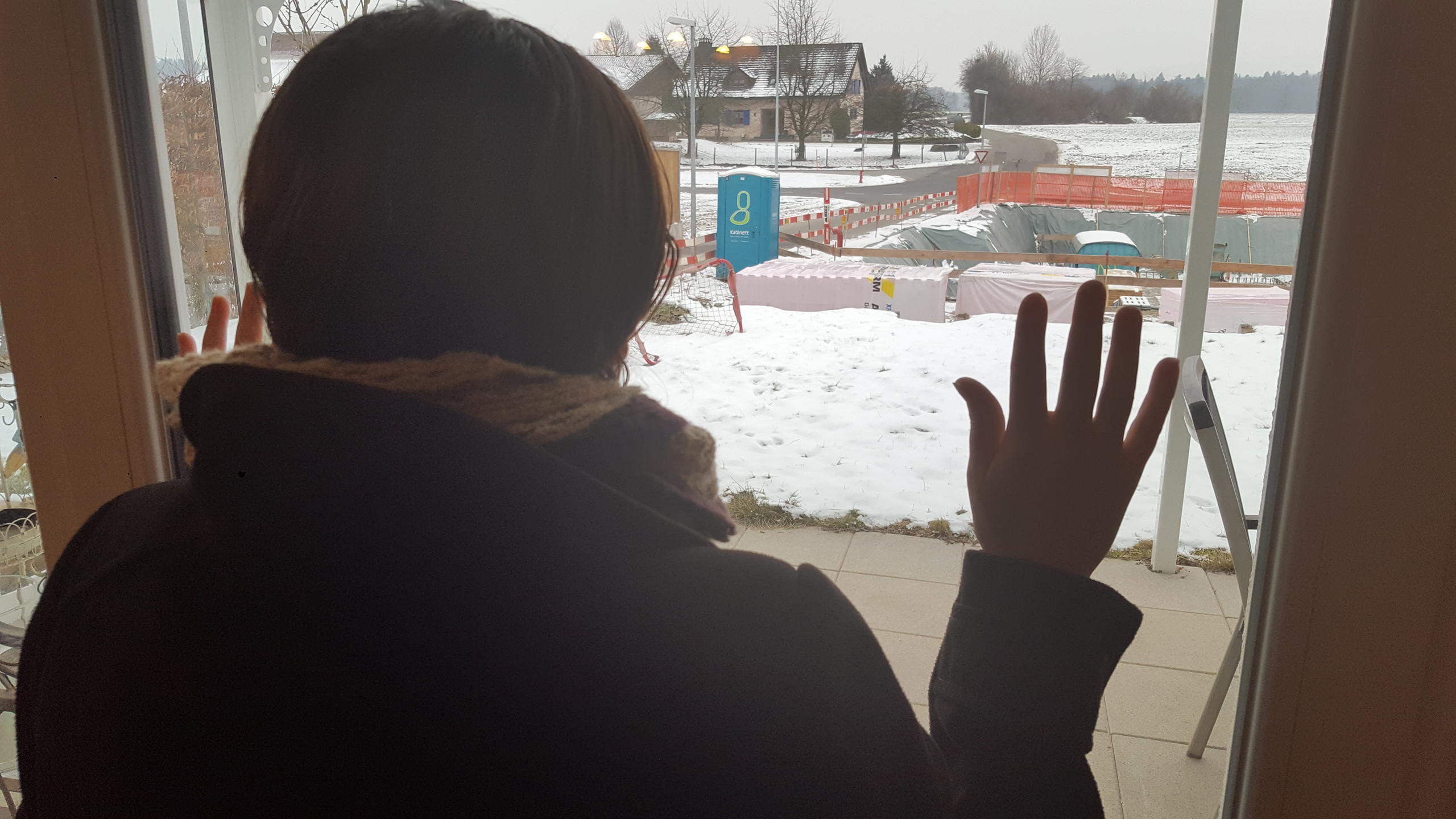 Saudades: um sentimento que bate sempre nas horas que o migrantes menos espera.