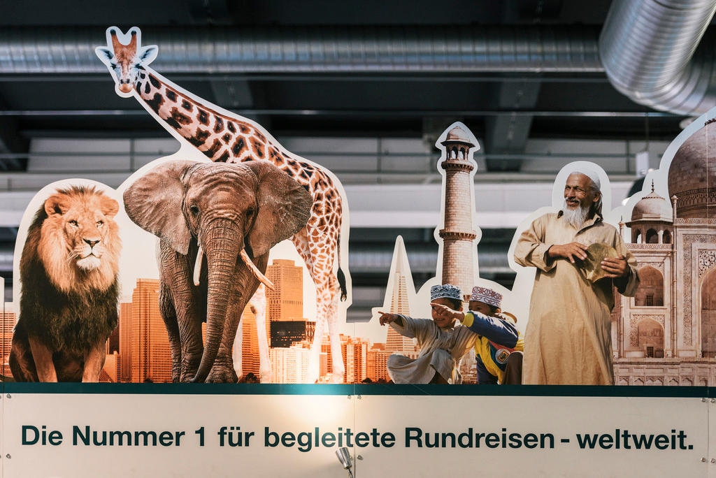 In un immagine d archivio, un cartellone pubblicitario esposto alla Fiera delle vacanze a Zurigo nel gennaio 2017.