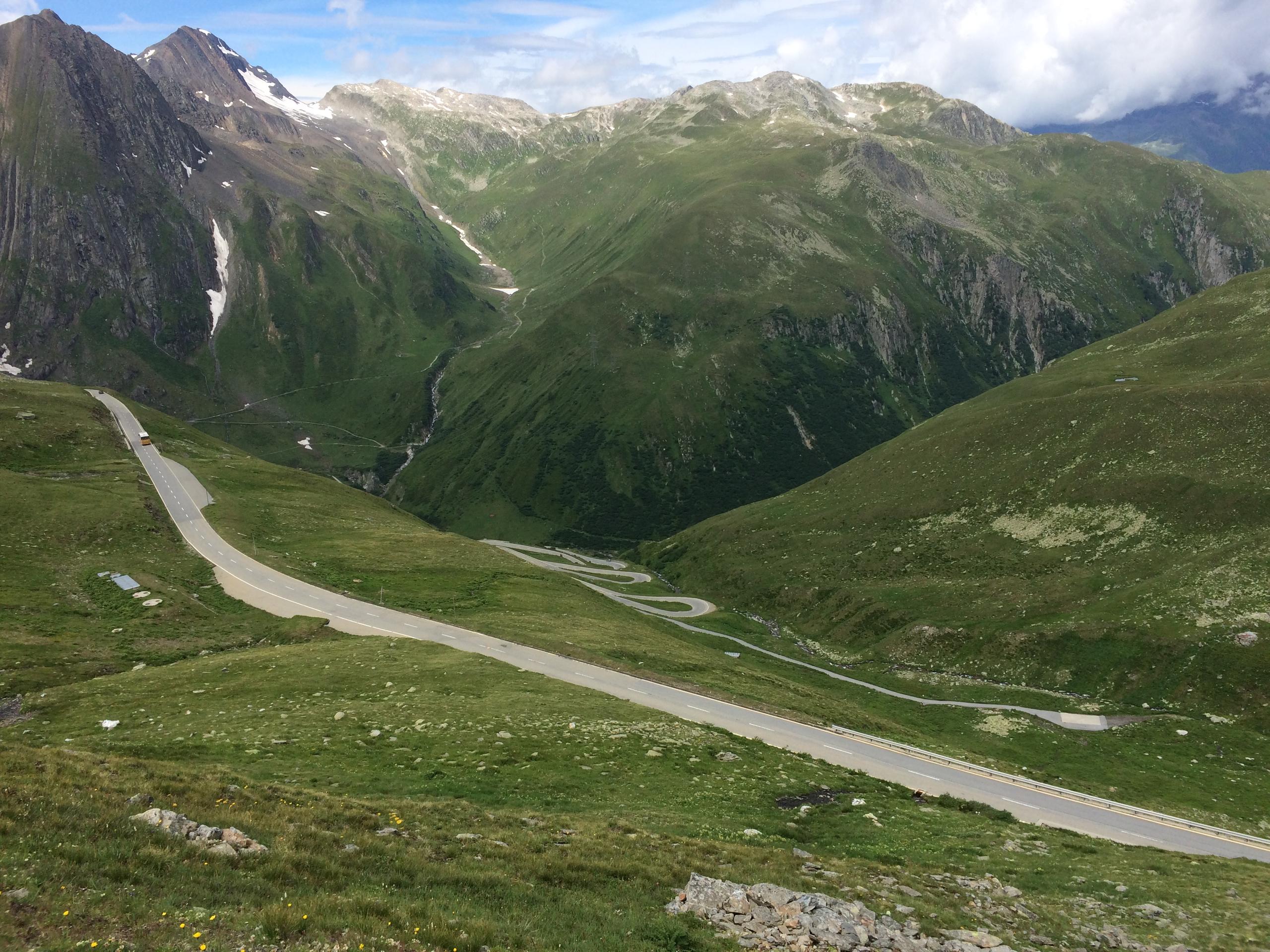 Nufenenpass, Schweiz