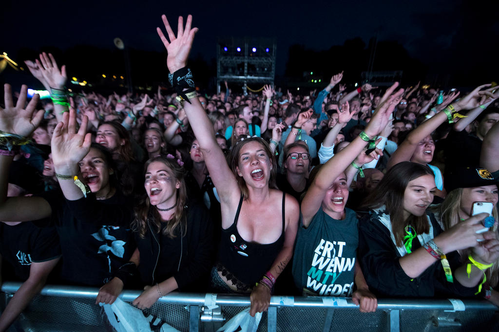 A crowd of young concert-goers by the stage at the Gurten festival