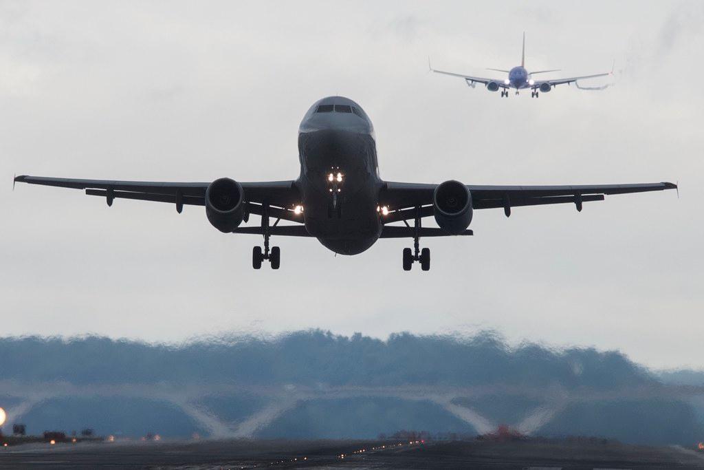 Planes land at Arlington, Virginia, USA.