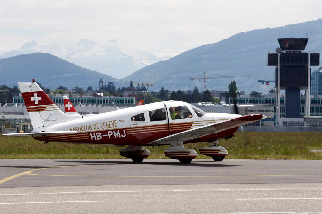 A Piper PA28 four-seater plane