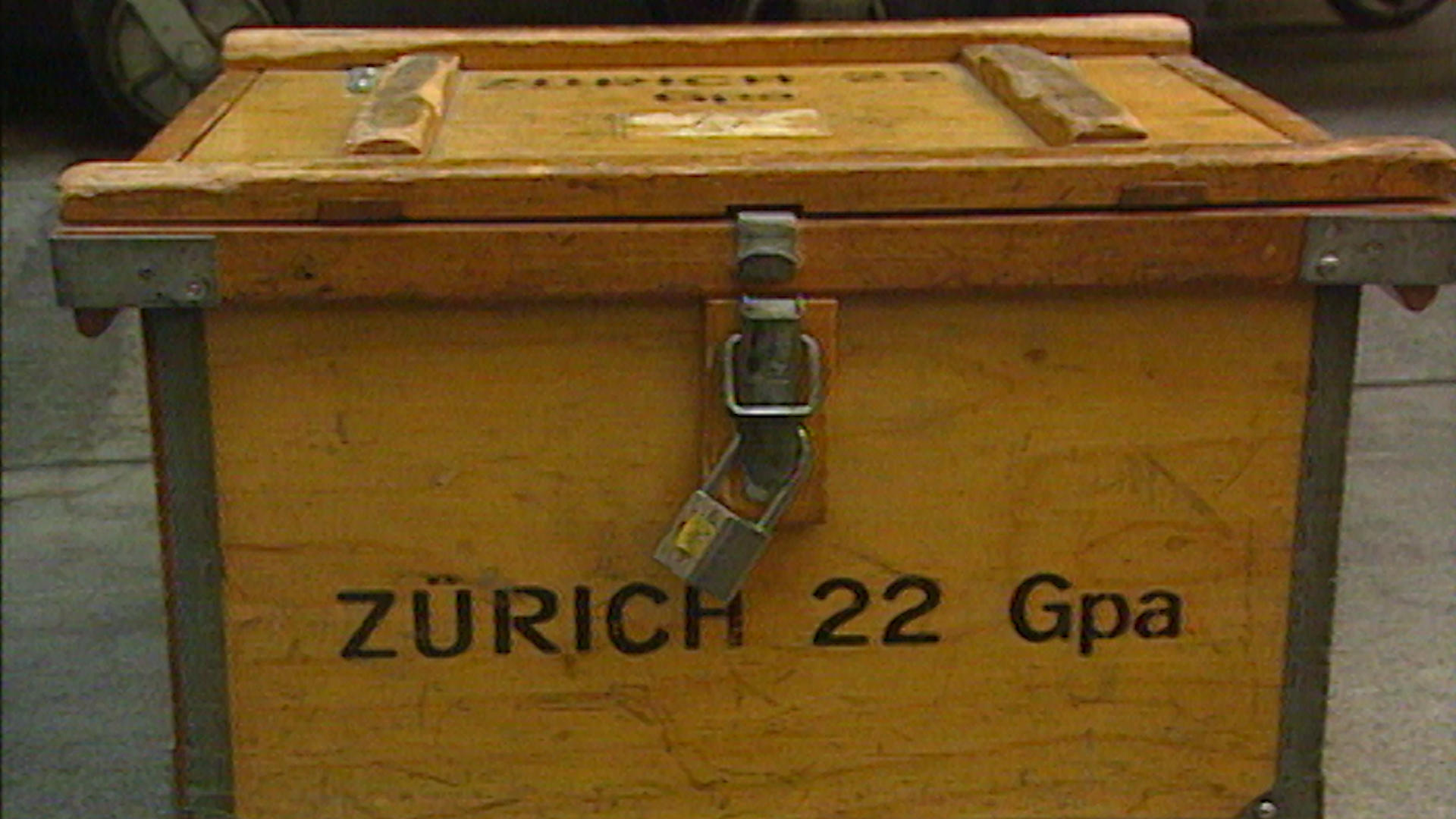 Box to transport money.