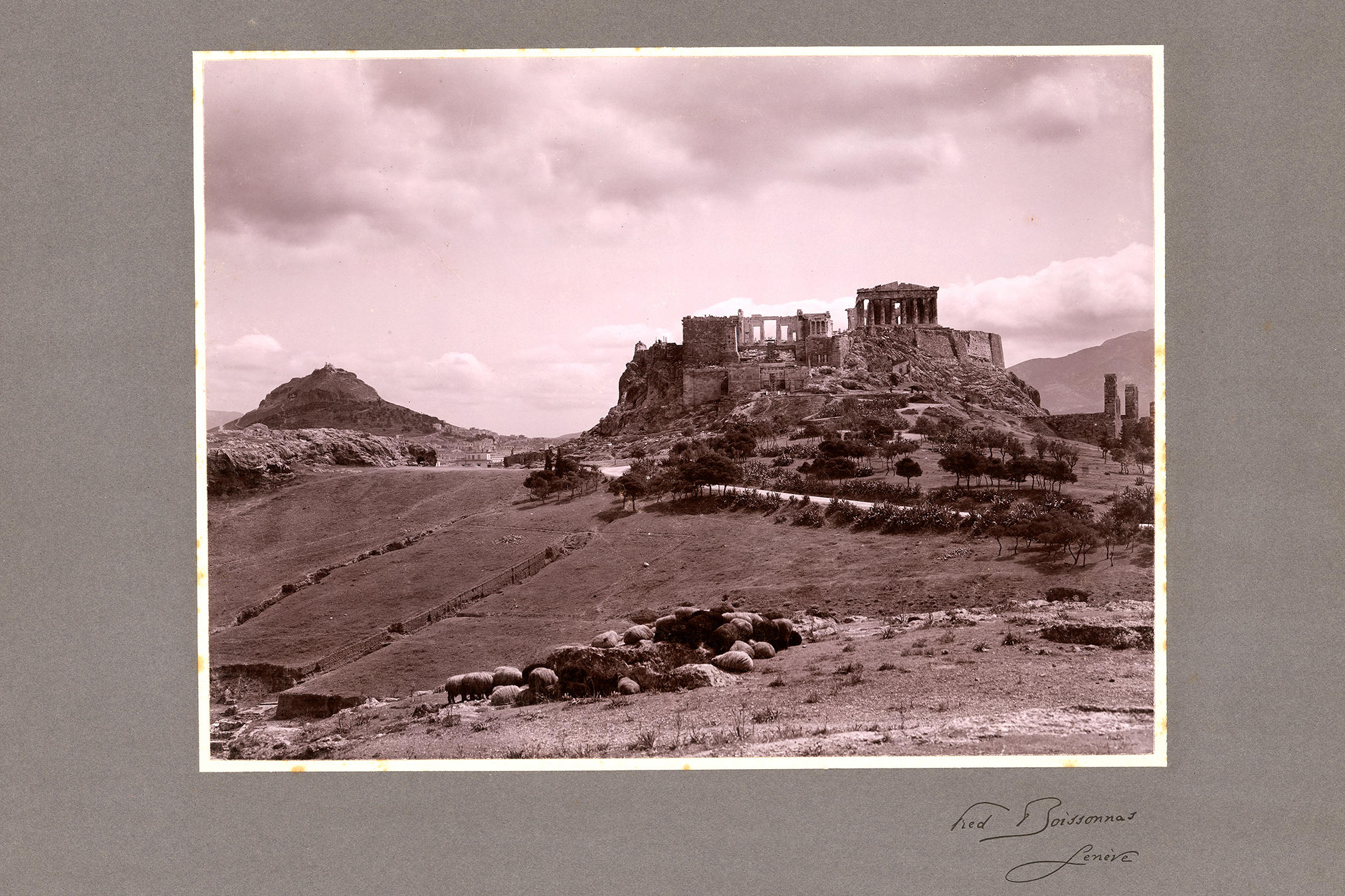 A Acrópole e o Monte Lycabettus em Atenas