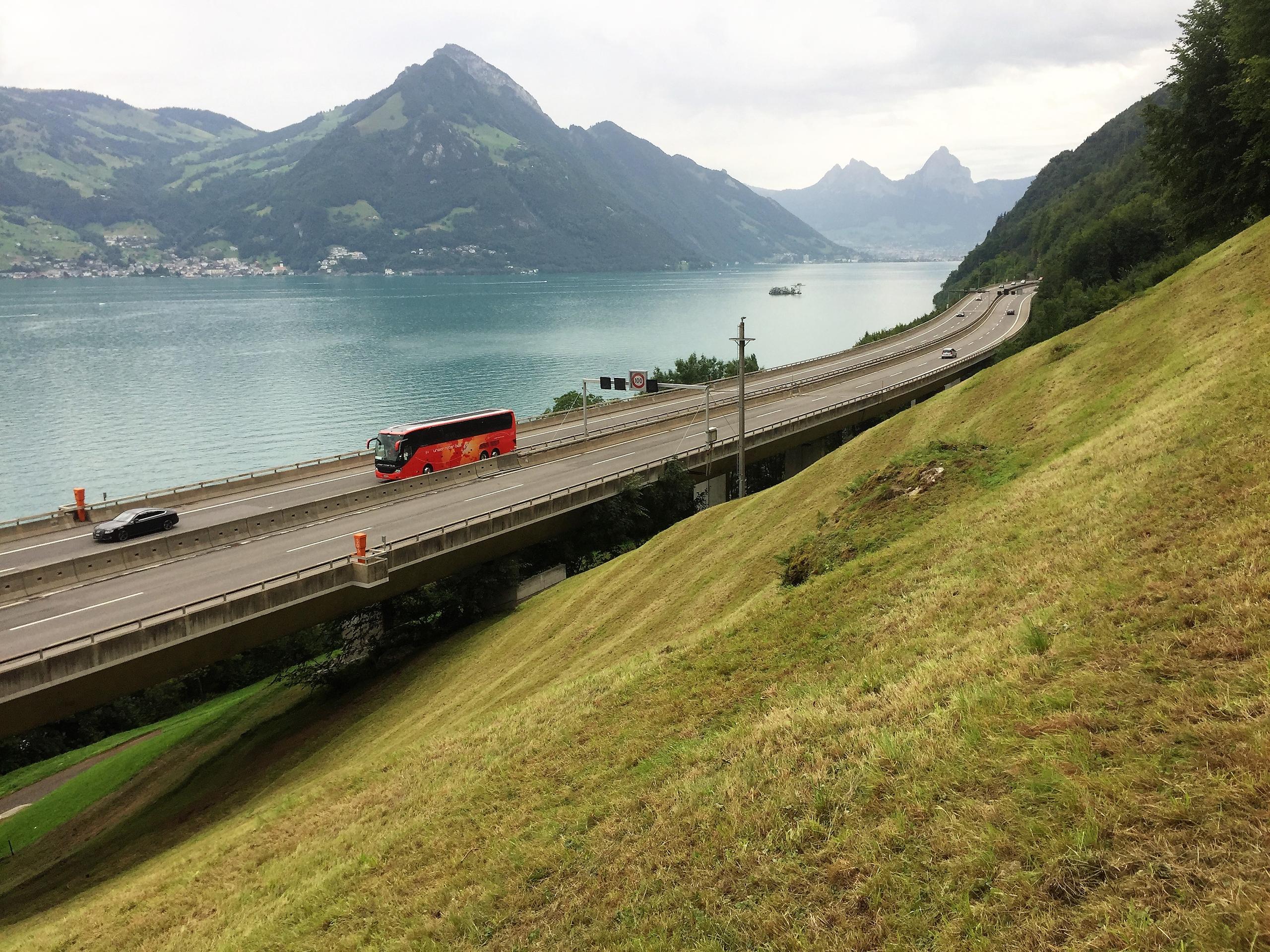 Gotthard-Autobahn A2 bei Beckenried