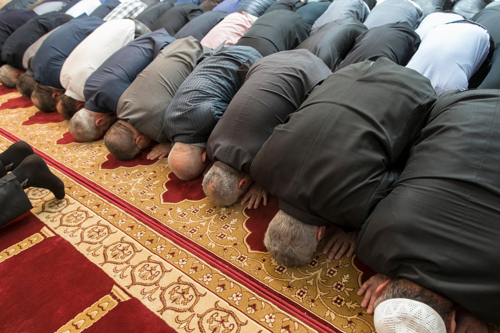 praying at a mosque