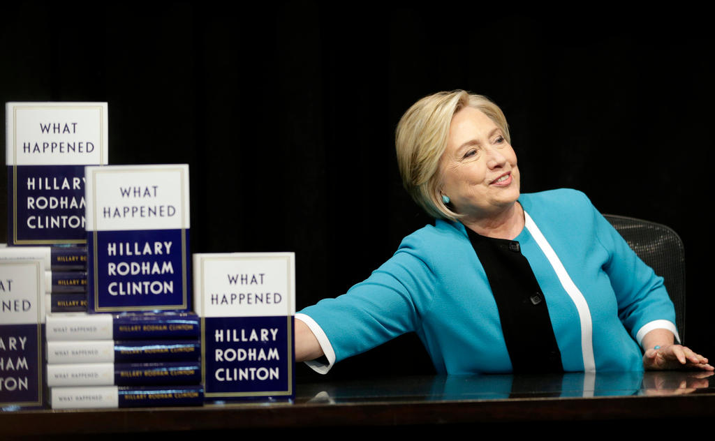 Hillary Clinton presenta il suo nuovo libro