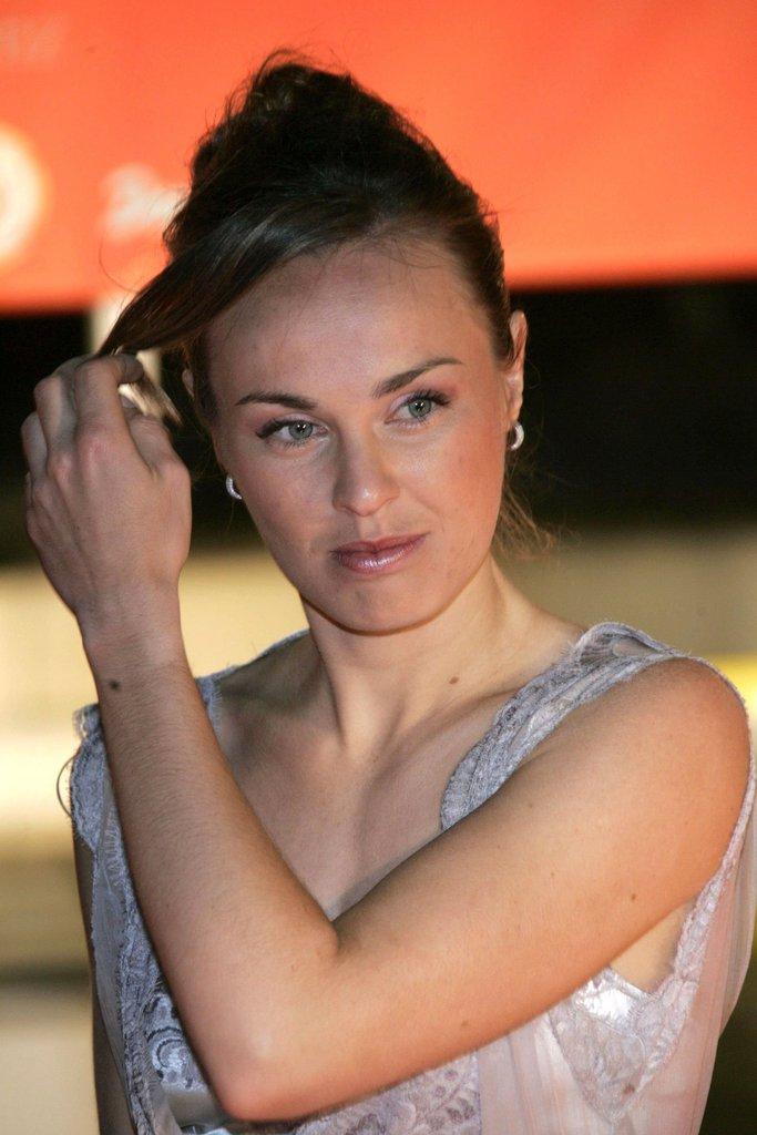 Martina Hingis im Abendkleid