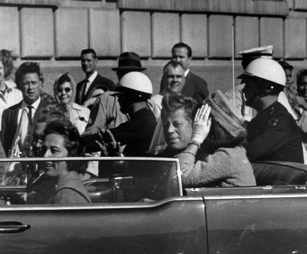 JFK en Dallas, poco antes de que fuera asesinado.
