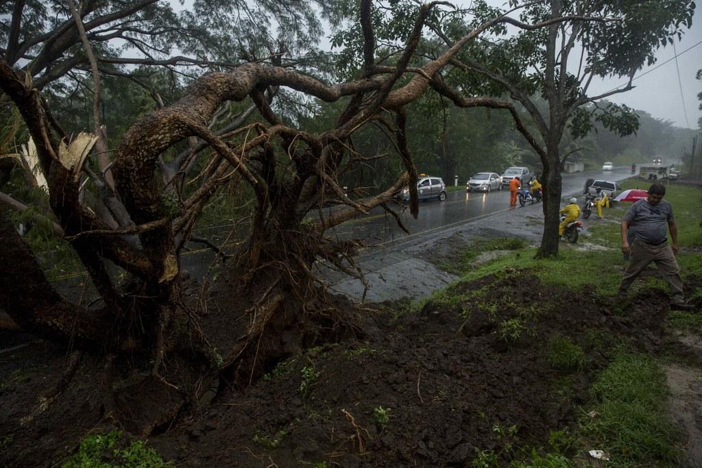 La tempesta tropicale Nate ha lasciato dietro di sé in Nicaragua morti, feriti e molti danni materiali