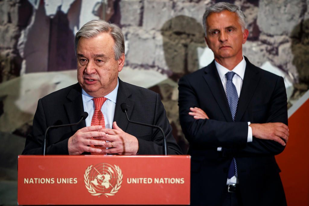 U.N. Secretary-General Antonio Guterres (left) and Swiss Federal Councilor and Foreign minister Didier Burkhalter (right)
