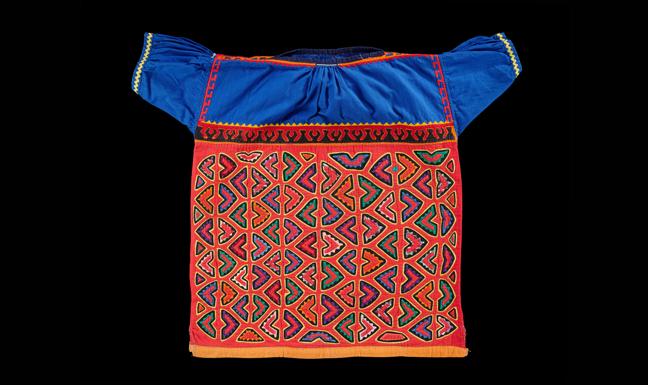 Mola, corpiño elaborado por los kunas