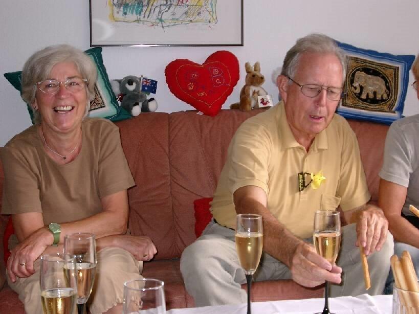 2003年， Eric和他的老婆Helga 在儿子生日聚会上的照片