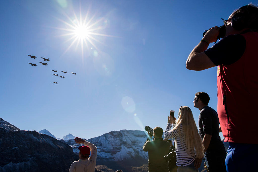 Swiss jets fly over the Alps