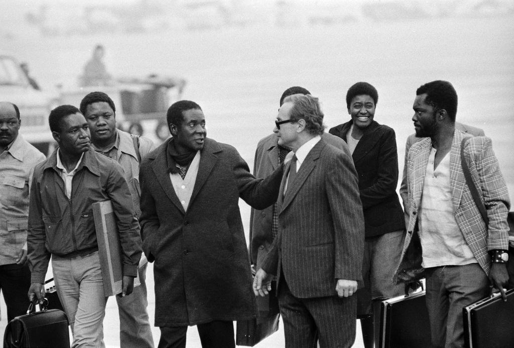 Ian Smith with Robert Mugabe in Geneva, 24th October 1976