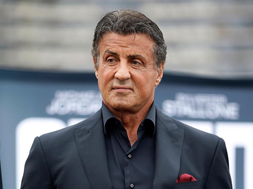 USA: bufera molestie investe Stallone e Bush padre - SWI swissinfo.ch