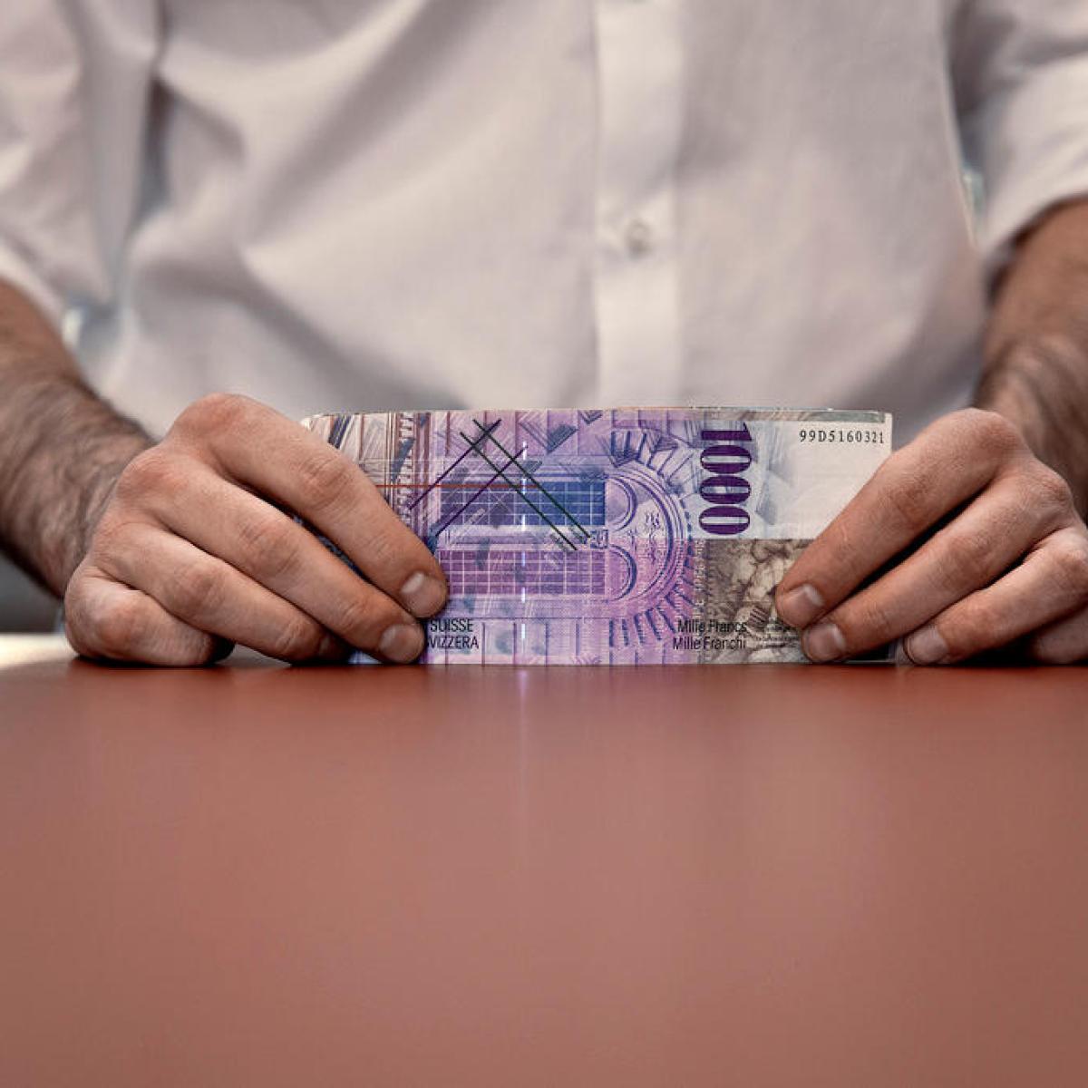 1000瑞郎大钞永久流通，犯罪分子迎来春天？ - SWI swissinfo.ch