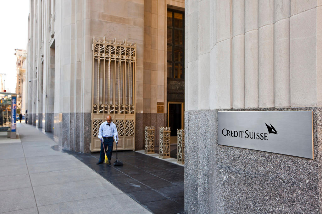 entrata della sede del credit suisse a New york