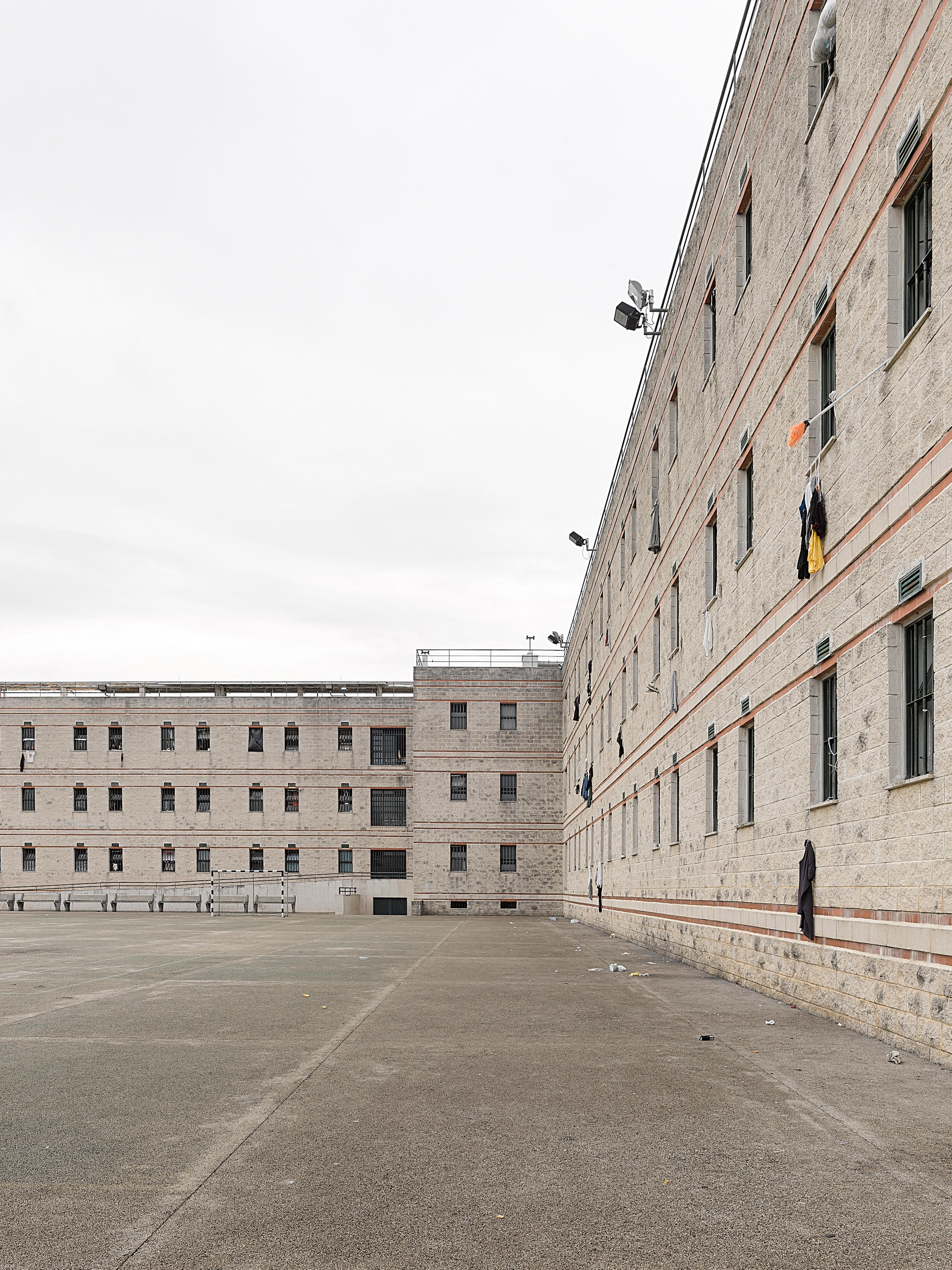 Fachada da penitenciária da Carregueira, em Portugal