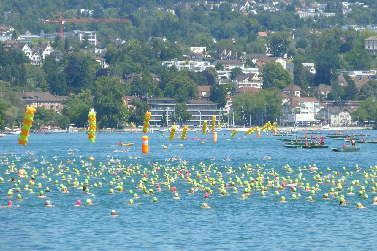 瑞士freestyle之万人横渡苏黎世湖