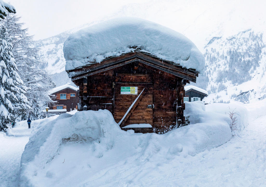 Le neve è tornata abbondante sulle Alpi svizzere, per la gioia delle stazioni turistiche.