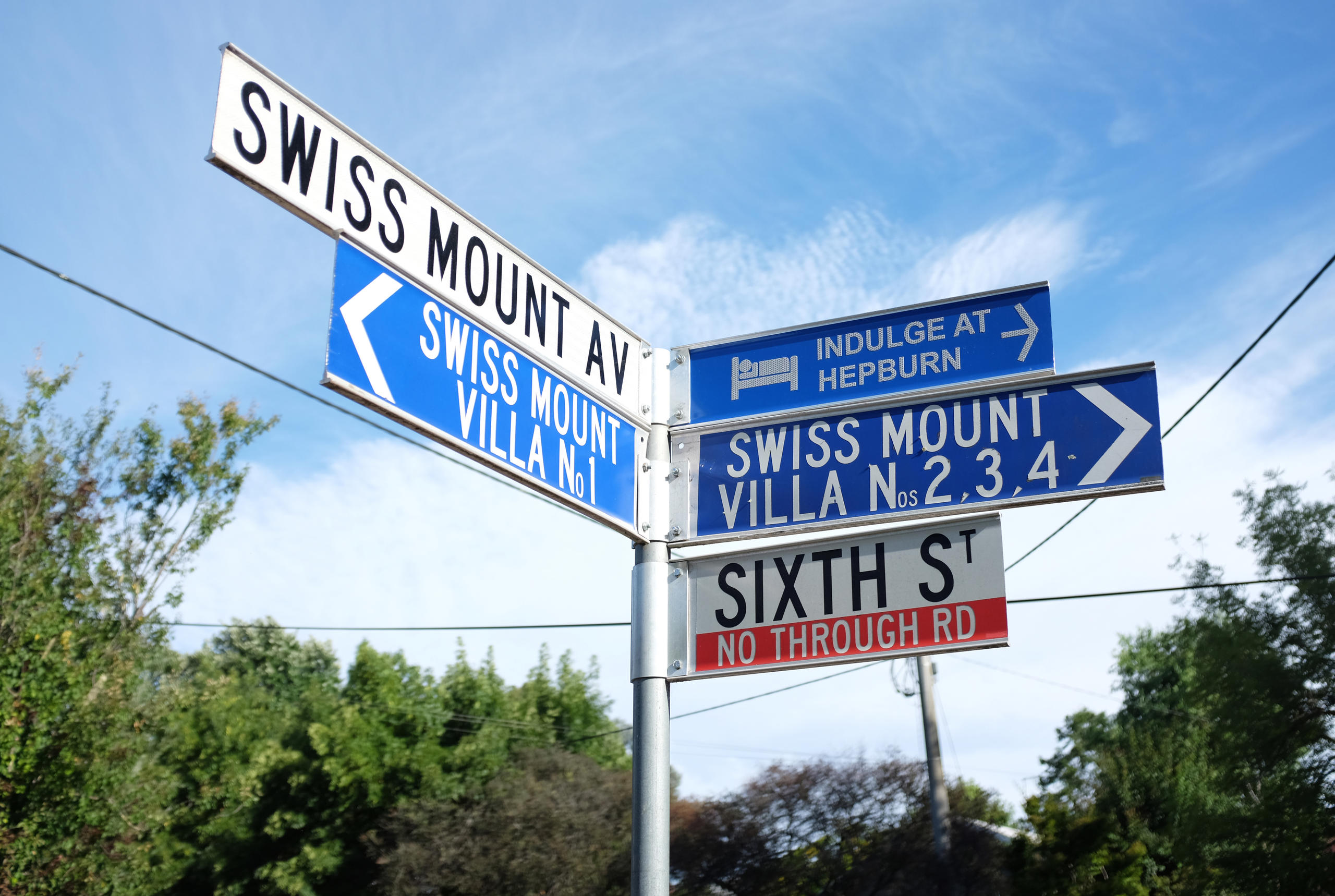 Streets in Hepburn Springs, Victoria, street signs