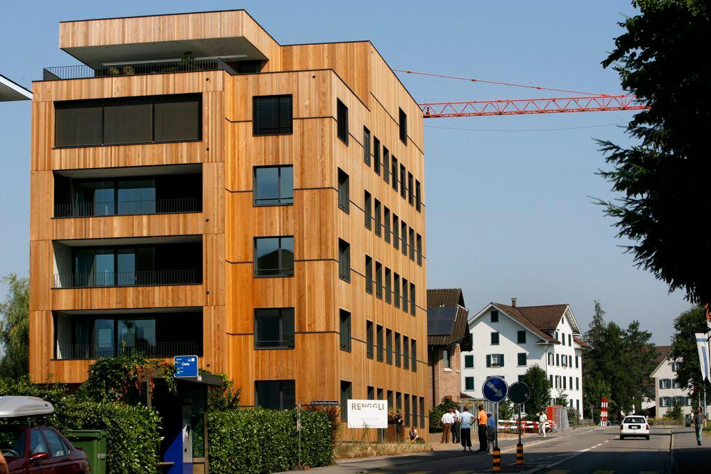 Modern building with food facade in Steinhausen