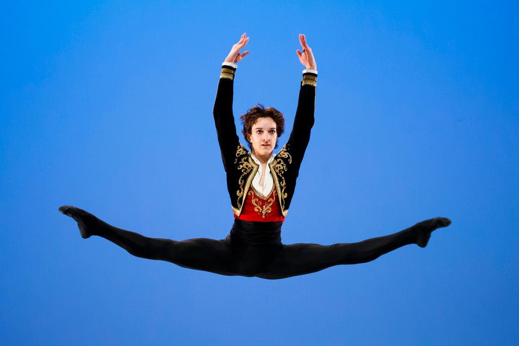 El Premio de Lausanne de ballet, Shale Wagman (17), de Canadá, en plena actuación.