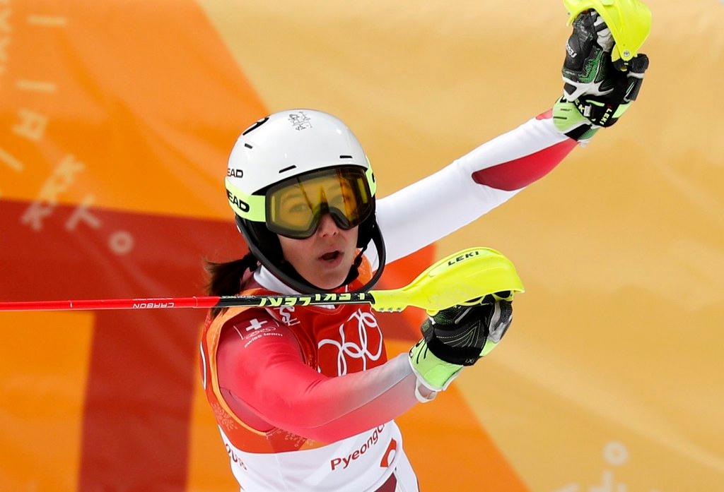 Wendy Holdener realisiert soeben, dass sie in der Alpinen Kombination der Frauen Bronze gewonnen hat