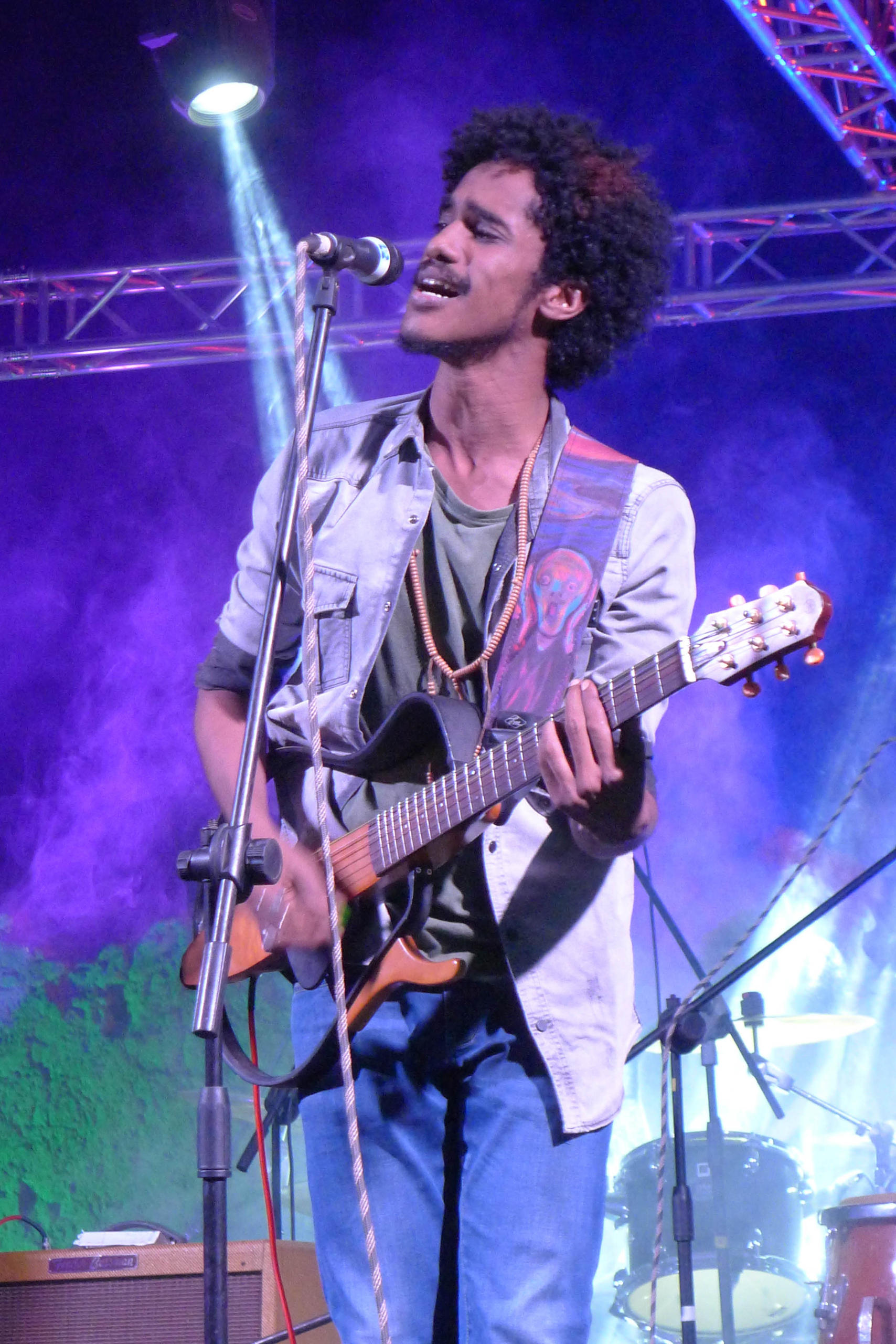 Ibrahim Ibnalbadaya, Sänger und Leader der Gruppe Aswat Almadina