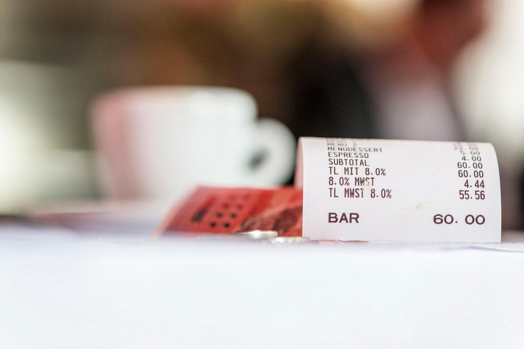 Receipt in a cafe